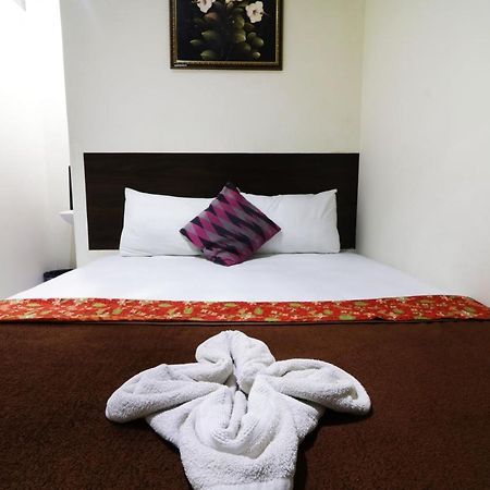Bantal Guling Pasar Baru Bandung Exterior foto