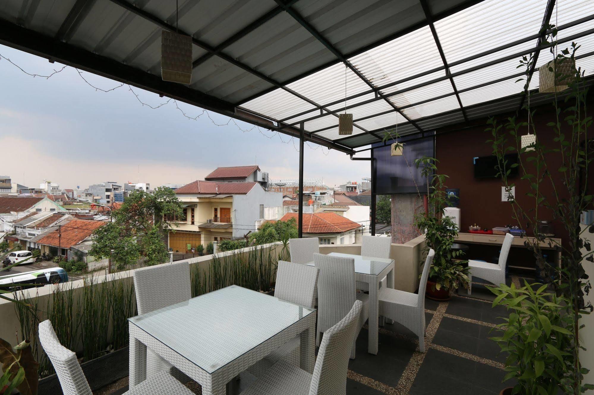 Bantal Guling Pasar Baru Bandung Exterior foto