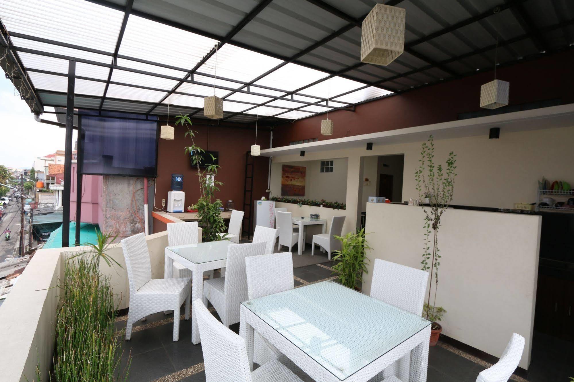 Bantal Guling Pasar Baru Bandung Exterior foto